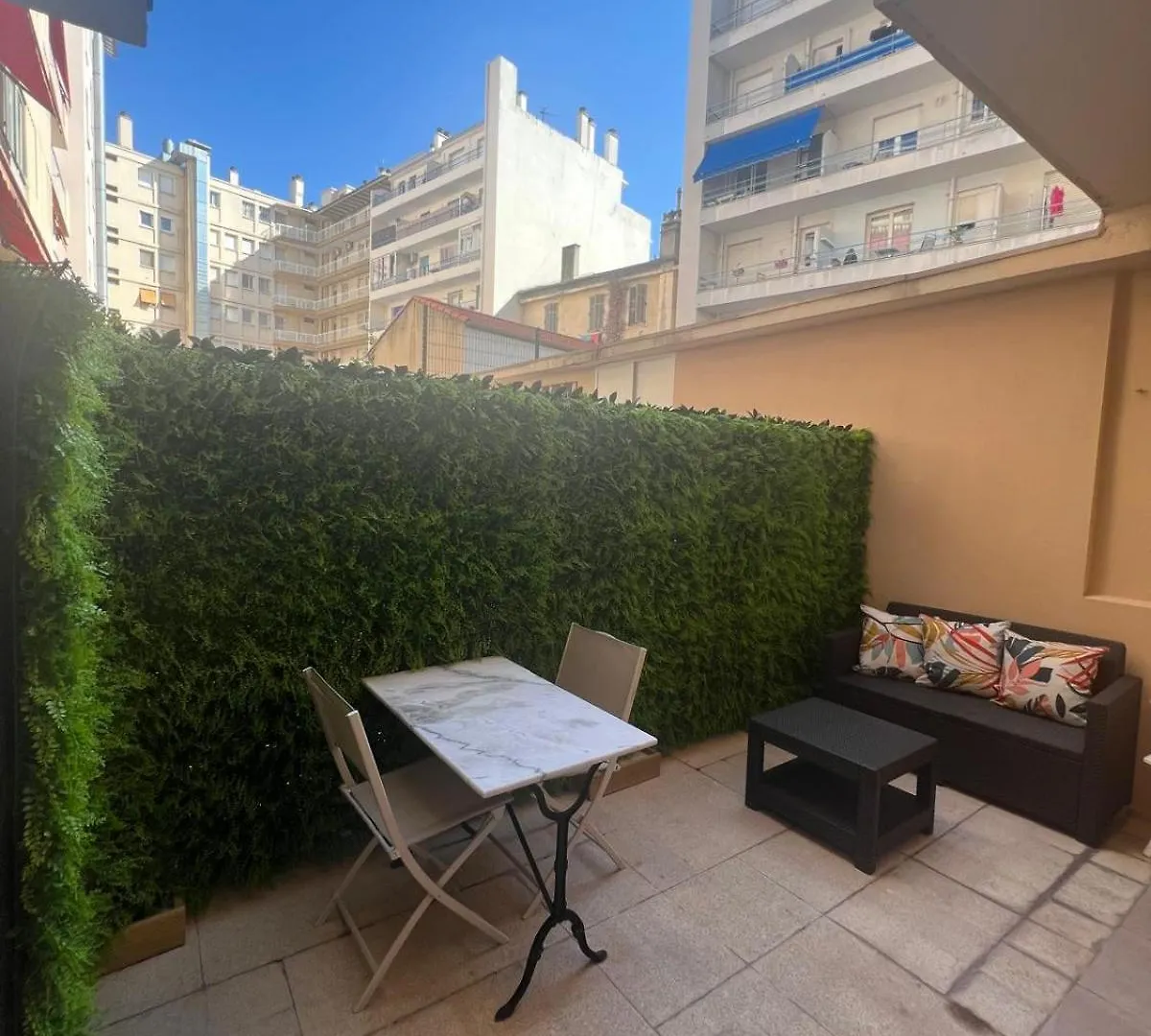 Apartment Studio Proche Mer Antibes Centre